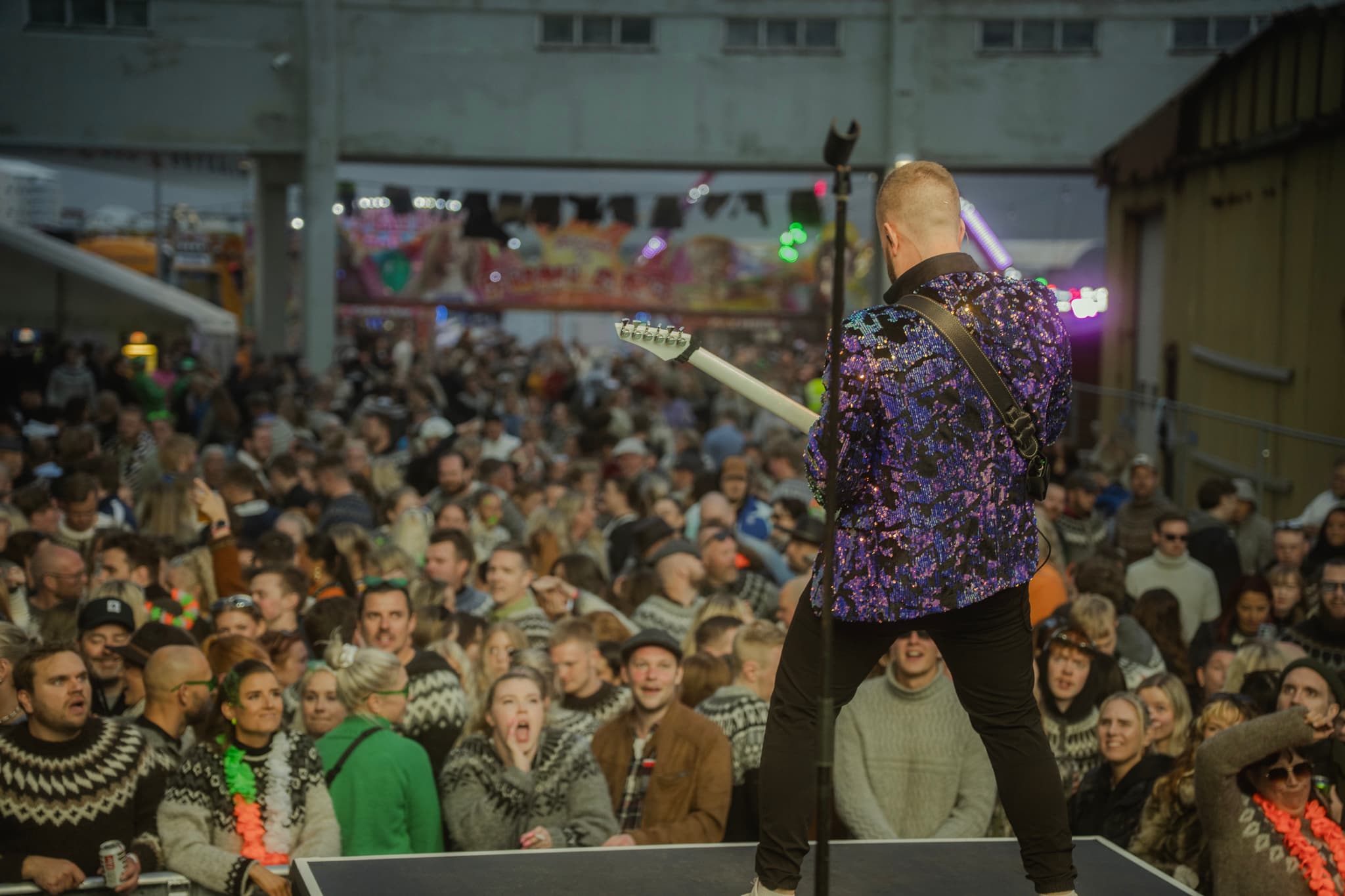 Stuðlabandið á sviði